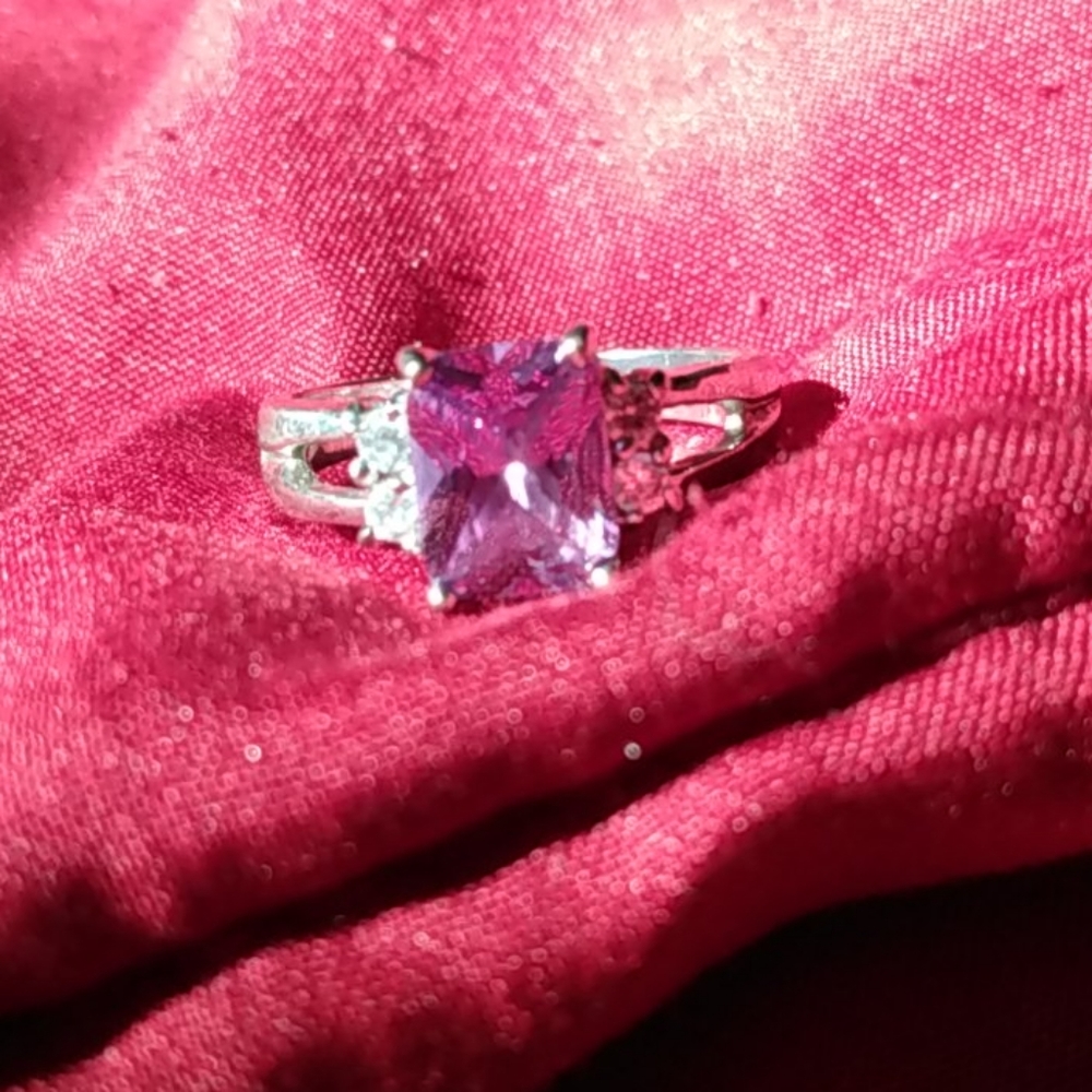 Ring - Picture 2 of 2